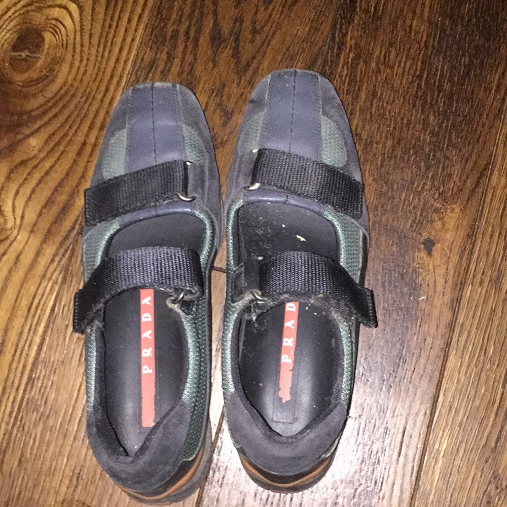 prada designer shoes